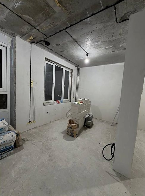 Комната с окном, ЖК «Посейдония»
